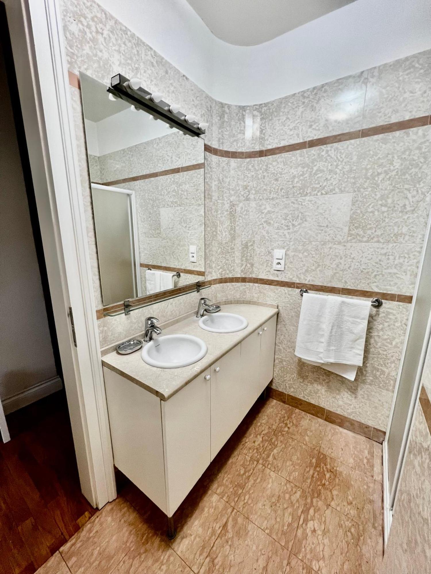 Four Reasons Apartment Praga Esterno foto