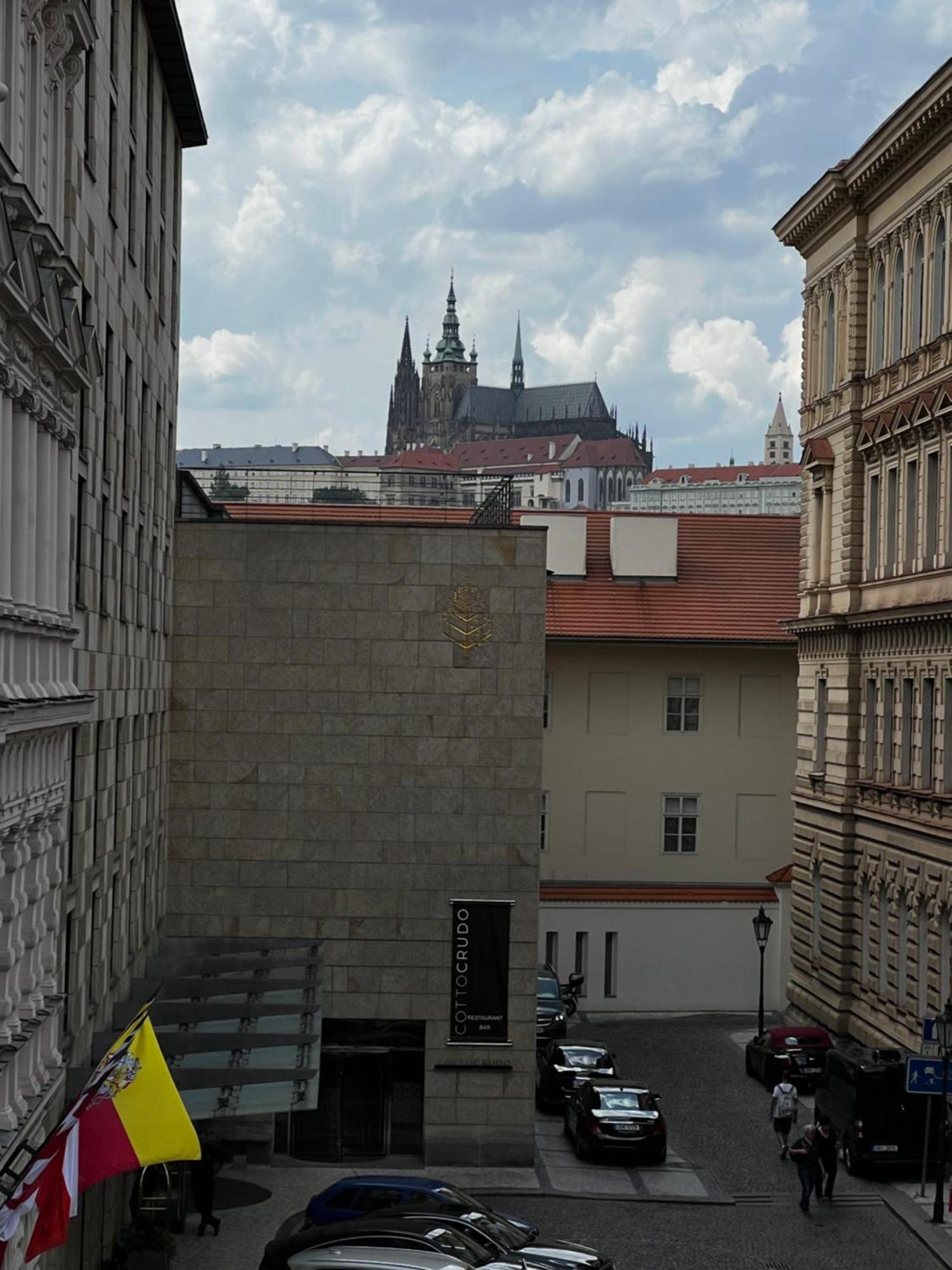 Four Reasons Apartment Praga Esterno foto